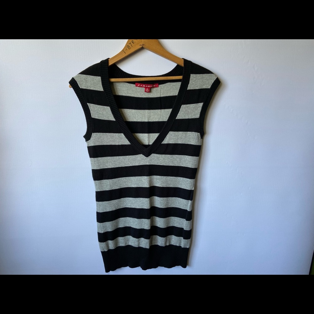 Sweater Vest